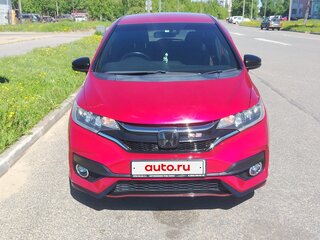 2017 Honda Fit III, красный, 1425000 рублей, вид 2
