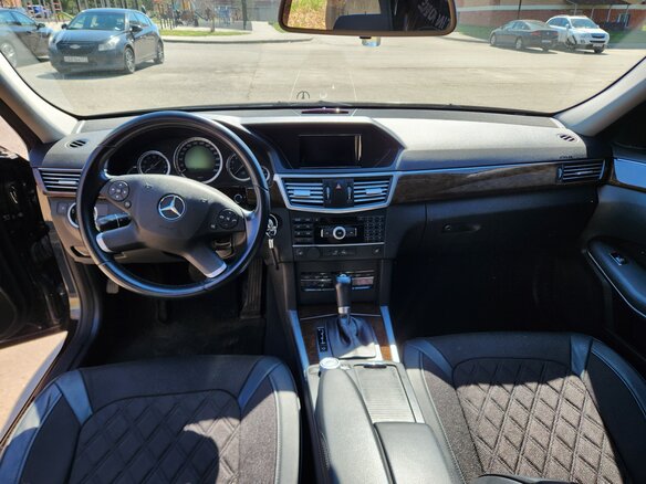 2011 Mercedes-Benz E-Класс 200 7G-Tronic IV (W212, S212, C207), чёрный, 1550000 рублей - вид 6