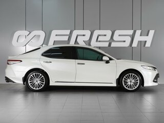 2020 Toyota Camry VIII (XV70), белый, 3030000 рублей, вид 5