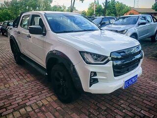 2023 Isuzu D-Max III, белый, 3100000 рублей, вид 2