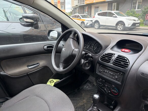 2009 Peugeot 206, чёрный, 215000 рублей - вид 6