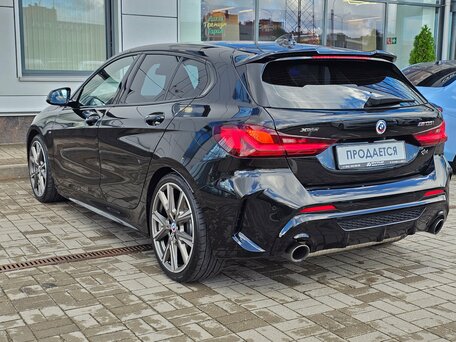 2022 BMW 1 серии M135i xDrive III (F40), чёрный, 4650000 рублей, вид 4