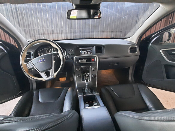 2013 Volvo S60 II Рестайлинг, коричневый, 1500000 рублей - вид 9