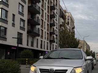 2008 Toyota Corolla AMT X (E140, E150), серебристый, 700000 рублей, вид 5