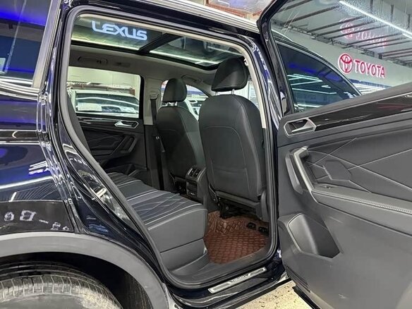 2023 Volkswagen Tiguan L II Рестайлинг (China Market), чёрный, 2400000 рублей - вид 17