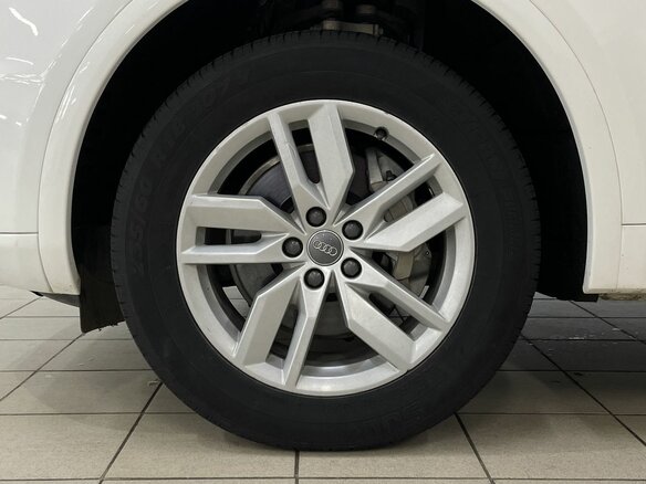 2019 Audi Q5 45 TFSI II (FY), белый, 2589000 рублей - вид 25