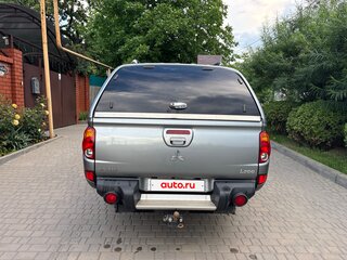 2014 Mitsubishi L200 Super Select IV Рестайлинг, серебристый, 1500000 рублей, вид 5