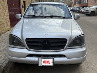 2000 Mercedes-Benz M-Класс 320 I (W163), серебристый, 550000 рублей, вид 1