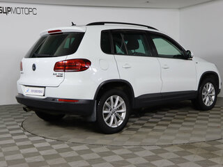 2016 Volkswagen Tiguan I Рестайлинг, белый, 1719990 рублей, вид 5