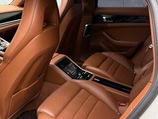 2020 Porsche Panamera 4 Executive II Рестайлинг, серый, 9100000 рублей, вид 5