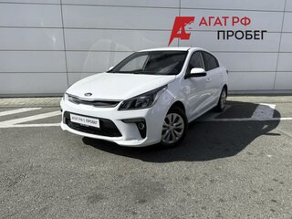 2017 Kia Rio III Рестайлинг, белый, 1490000 рублей, вид 1