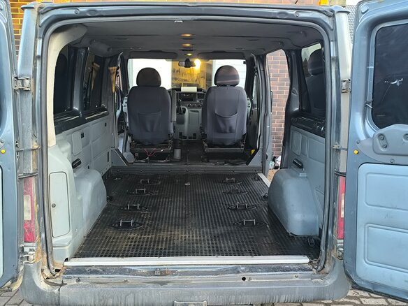 2008 Ford Transit, серый, 550000 рублей - вид 10
