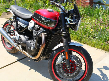 2019 Triumph Speed Twin, красный, 1130000 рублей, вид 5