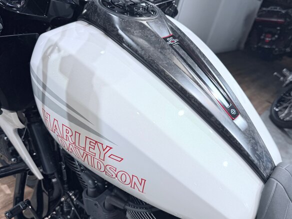 2024 Harley-Davidson CVO Road Glide ST, белый, 4799000 рублей - вид 31
