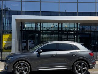2023 Audi Q3 35 TFSI II (F3), серебристый, 2340000 рублей, вид 4