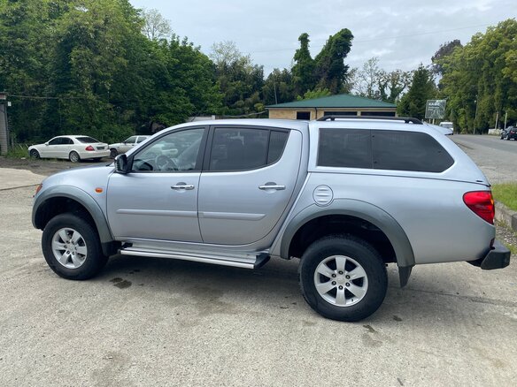 2008 Mitsubishi L200 IV, серебристый, 1570000 рублей - вид 5