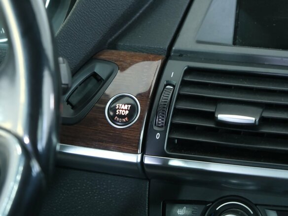 2008 BMW X5 35d II (E70), серебристый, 1799000 рублей - вид 13