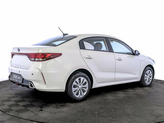 2021 Kia Rio IV Рестайлинг, белый, 1640000 рублей, вид 5