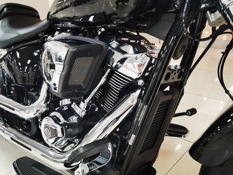 2025 Harley-Davidson Fat Boy, чёрный, 3490000 рублей, вид 4