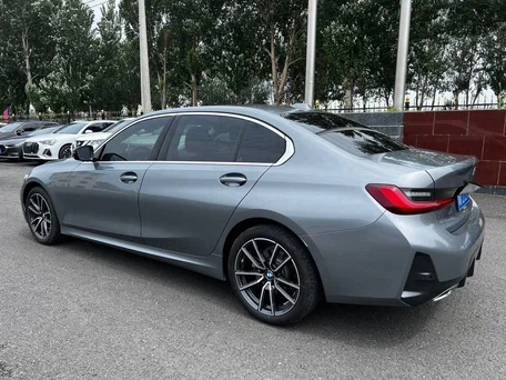 2023 BMW 3 серии Long 320Li VII (G2x) Рестайлинг, серебристый, 3400000 рублей, вид 4