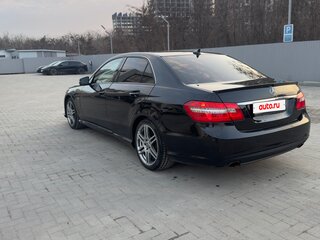 2010 Mercedes-Benz E-Класс 200 5G-Tronic IV (W212, S212, C207), чёрный, 1250000 рублей, вид 4