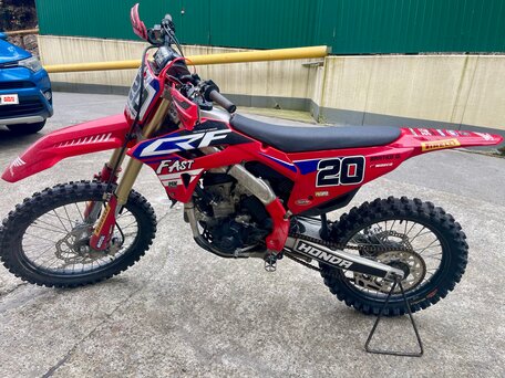 2022 Honda CRF 250R, красный, 700000 рублей, вид 2