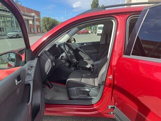 2014 Volkswagen Tiguan I Рестайлинг, красный, 1490000 рублей, вид 5