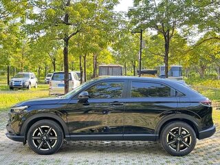 2023 Honda Vezel II, чёрный, 1350000 рублей, вид 4