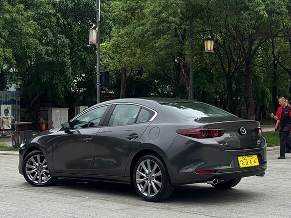 2022 Mazda 3 Axela IV (BP), серый - вид 4