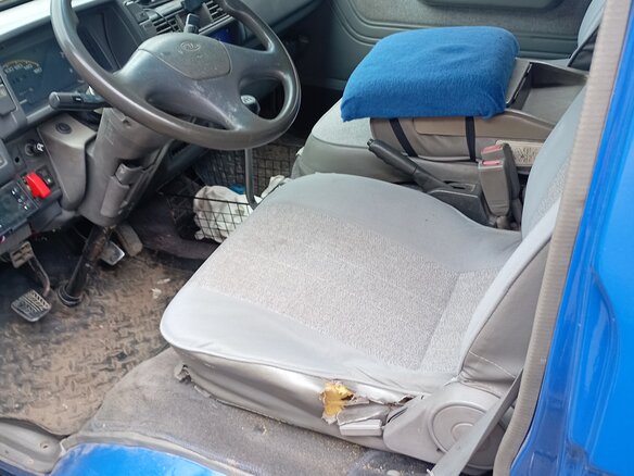 1999 Kia Besta, синий, 320000 рублей - вид 1