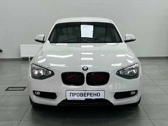 2012 BMW 1 серии 118i II (F20/F21), белый, 820000 рублей - вид 1