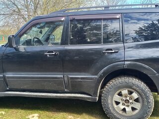 2003 Mitsubishi Montero III, чёрный, 650000 рублей, вид 2