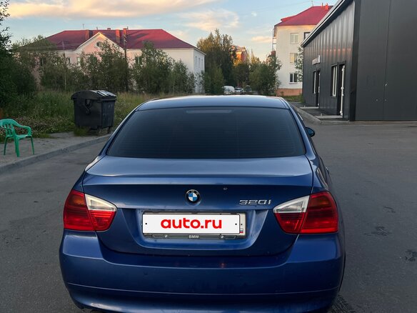 2007 BMW 3 серии 320i V (E90/E91/E92/E93), синий, 750000 рублей - вид 7
