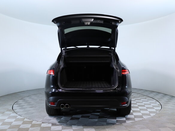 2016 Jaguar F-Pace I, чёрный, 2360000 рублей - вид 6