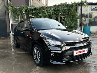 2019 Kia Rio IV, чёрный, 2100000 рублей, вид 2