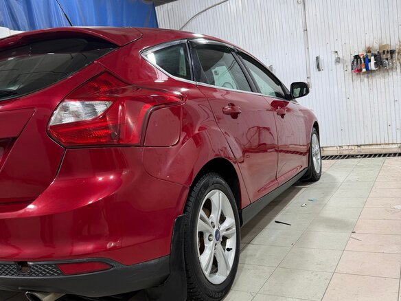 2012 Ford Focus III, красный, 650000 рублей - вид 5