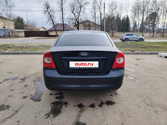 2008 Ford Focus II Рестайлинг, чёрный, 360000 рублей - вид 4