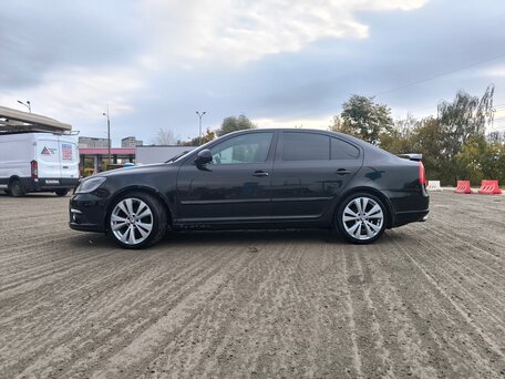 2010 Skoda Octavia DSG7 II (A5) Рестайлинг, чёрный, 680000 рублей, вид 1
