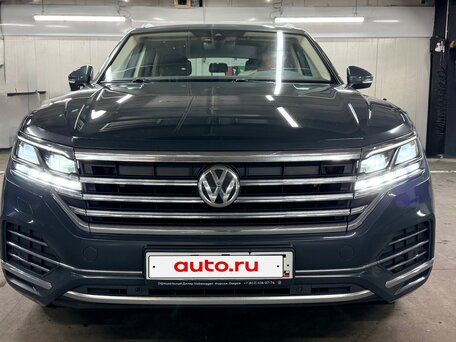 2019 Volkswagen Touareg III, зелёный, 4700000 рублей, вид 3