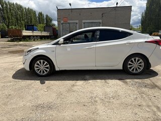 2014 Hyundai Elantra V (MD) Рестайлинг, белый, 650000 рублей, вид 4