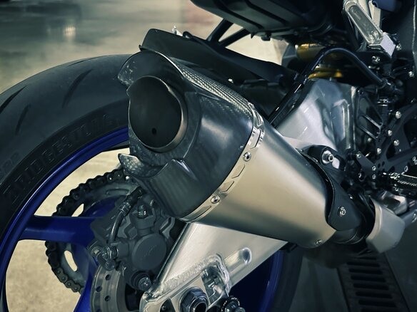 2023 Yamaha MT-10SP, чёрный, 1900000 рублей - вид 10