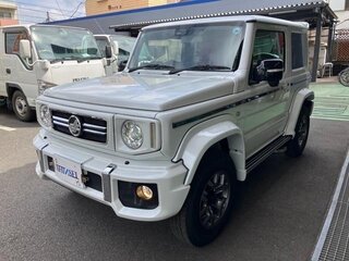 2023 Suzuki Jimny Sierra IV, белый, 1800000 рублей, вид 3