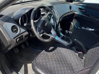 2012 Chevrolet Cruze I, белый, 500000 рублей, вид 3