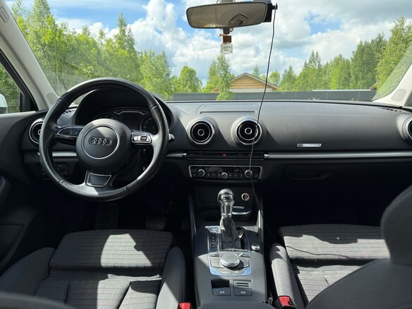 2016 Audi A3 III (8V), белый, 1900000 рублей - вид 13