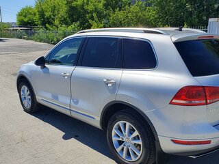2014 Volkswagen Touareg II, серебристый, 2070000 рублей, вид 5