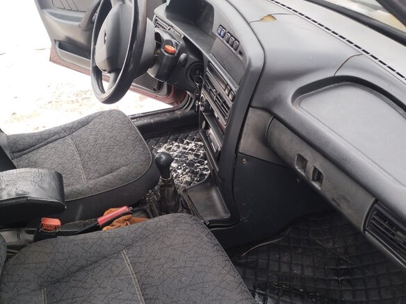 2004 Lada (ВАЗ) 2115, красный, 93000 рублей - вид 4