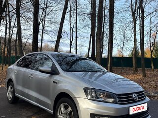 2016 Volkswagen Polo V Рестайлинг, серебристый, 1100000 рублей, вид 2