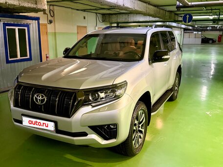 2021 Toyota Land Cruiser Prado 150 Series Рестайлинг 3, серебристый, 8500000 рублей, вид 1