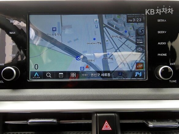 2022 Kia K5 LPi III, белый, 2075400 рублей - вид 8