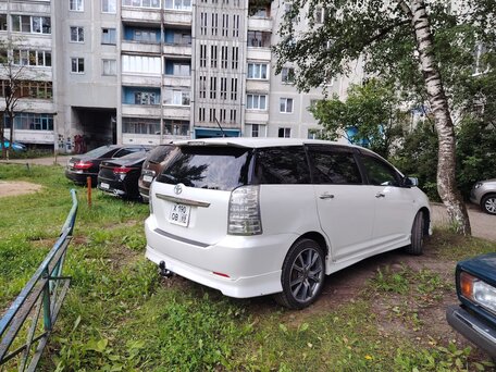 2007 Toyota Wish I Рестайлинг, белый, 750000 рублей, вид 5